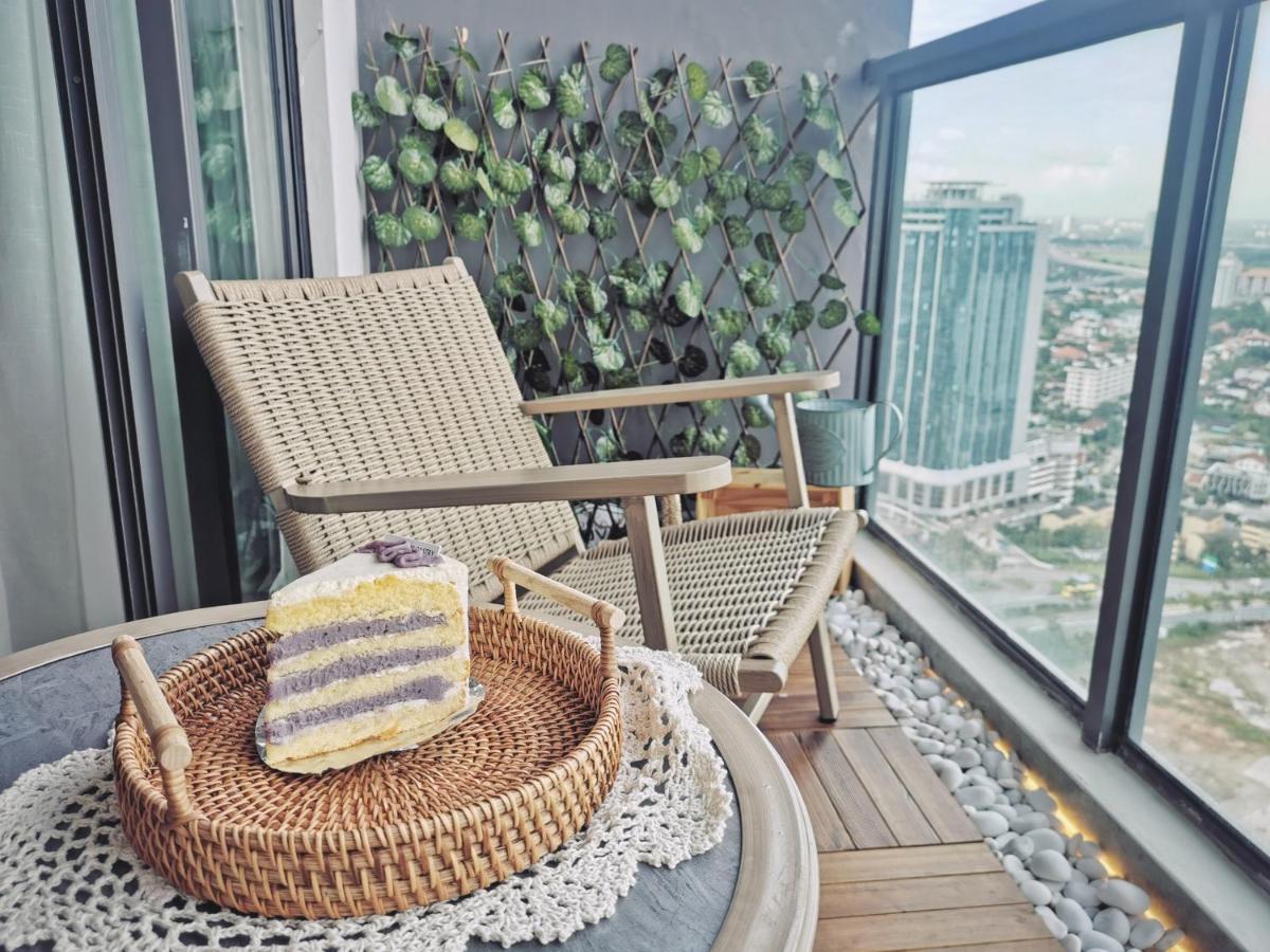 Yussy 2 Bedroom Sea View At R&f Princess Cove * Johor Bahru