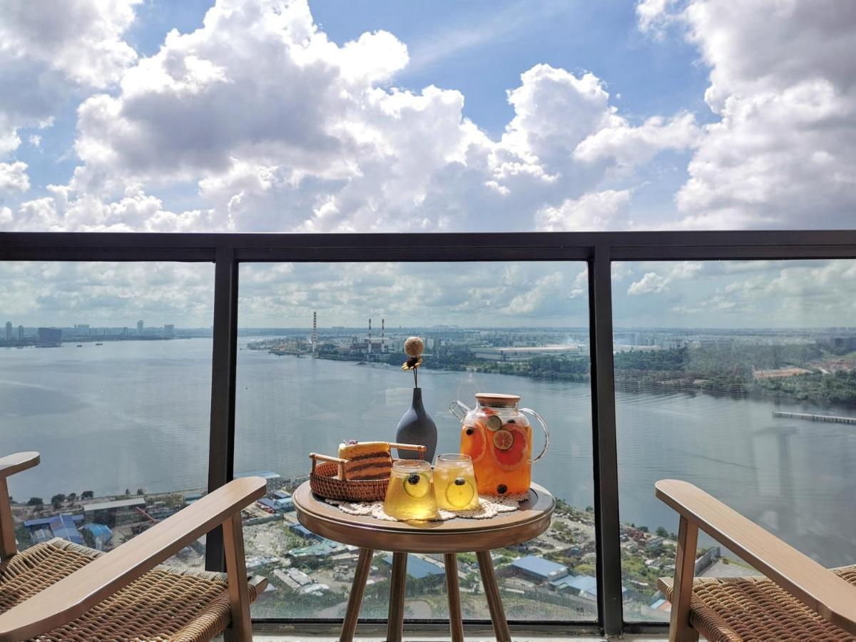 Yussy 2 Bedroom Sea View At R&f Princess Cove