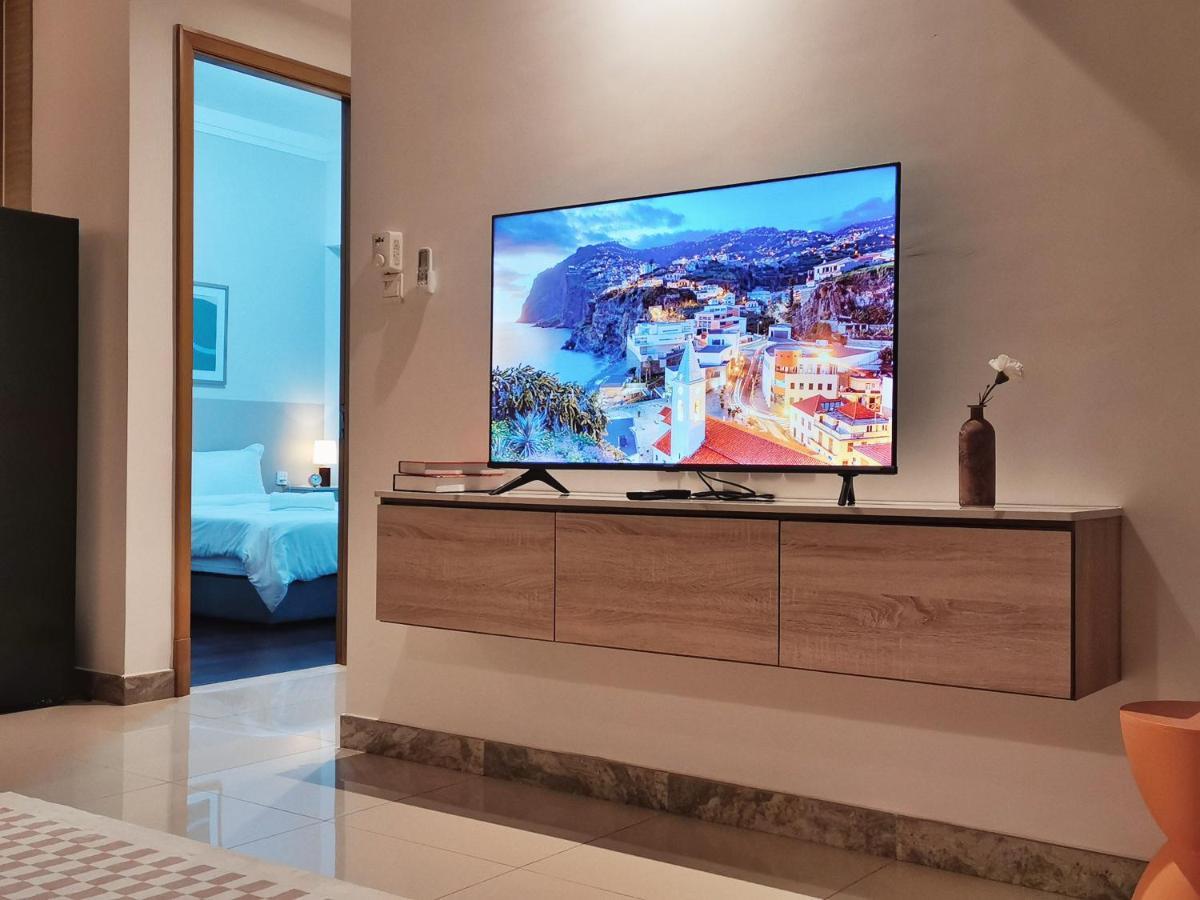 Apartment Yussy 2 Bedroom Sea View At R&f Princess Cove *
